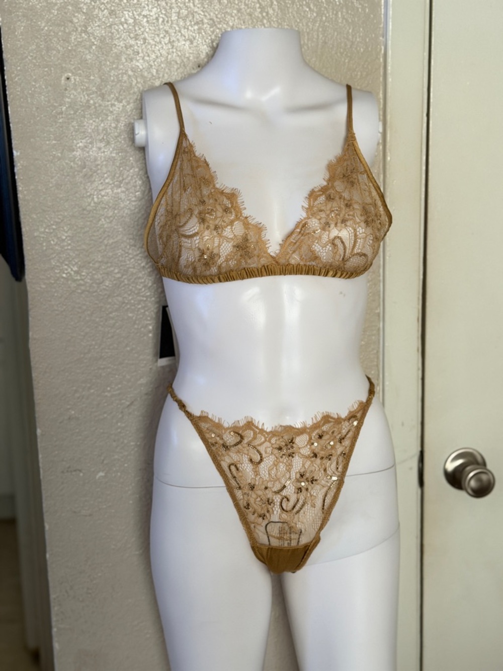 Zara Sheer Lace Bralette & Thong Set - Brown